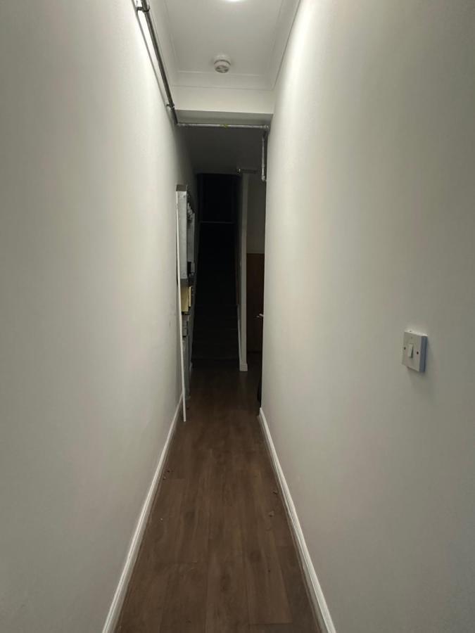 Beautiful Studio Apartment No4 Forest Road 런던 외부 사진